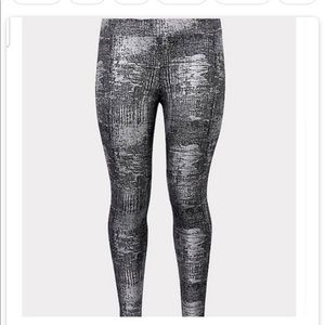 Torrid silver foil knit legging